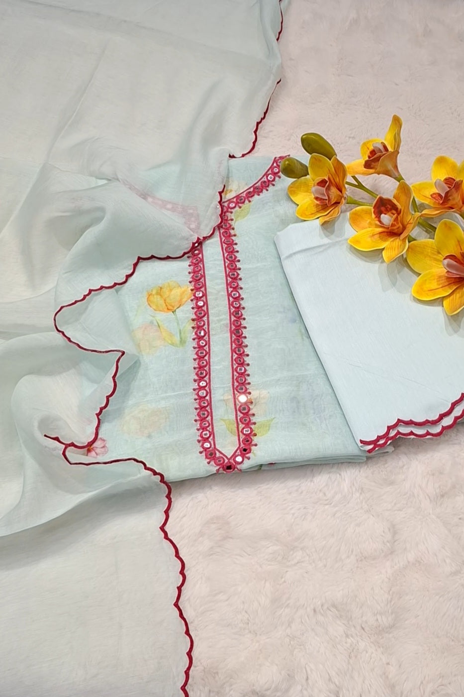 Pastel Blue -Gul Suit Set Fabric