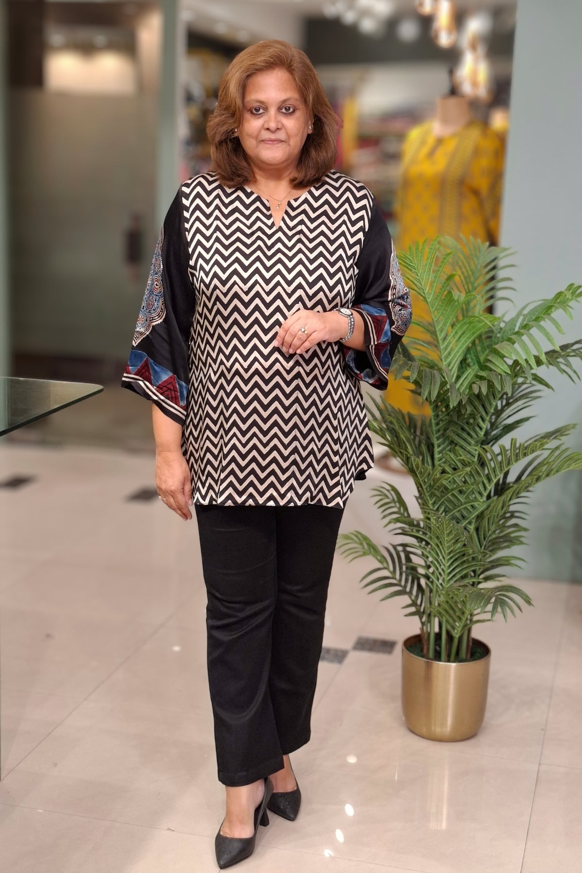 Black Zigzag - Myra Top