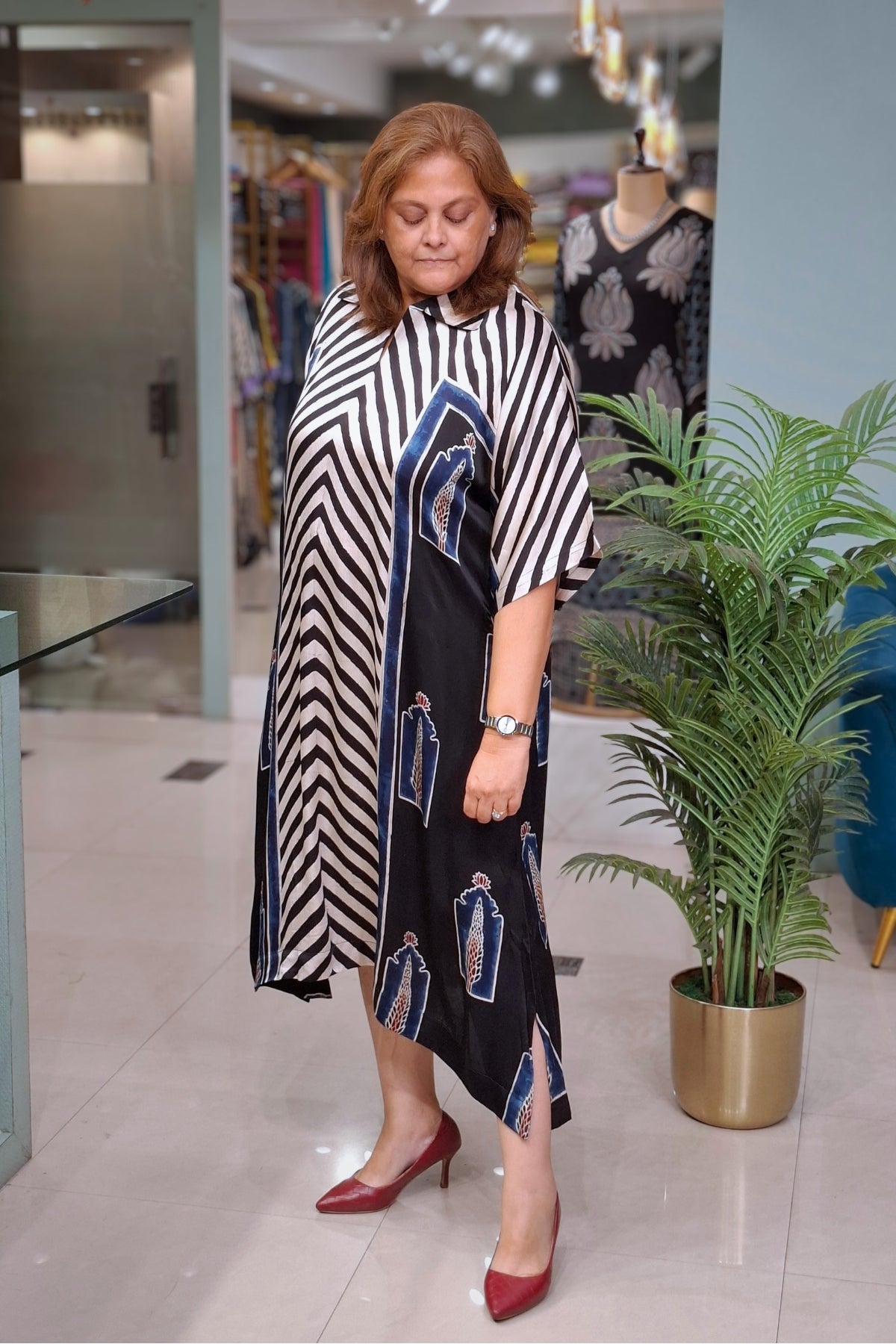 Black Jharoka - Oorja Kaftan-Dress