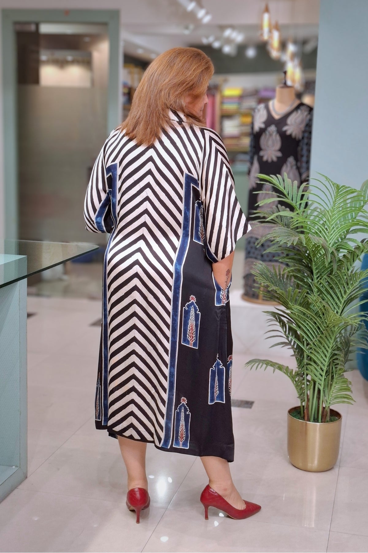 Black Jharoka - Oorja Kaftan-Dress